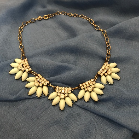 J. Crew Jewelry - EUC JCREW Statement Necklace